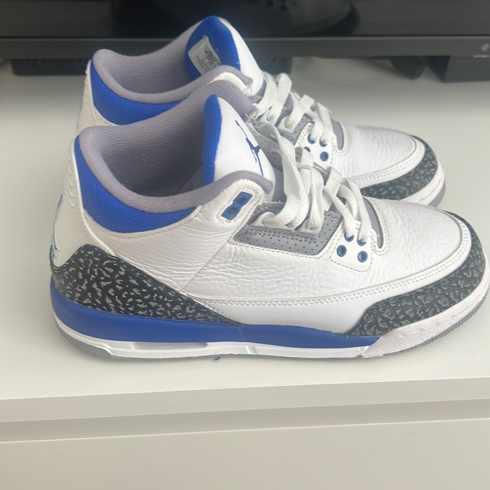 Jordan 3s